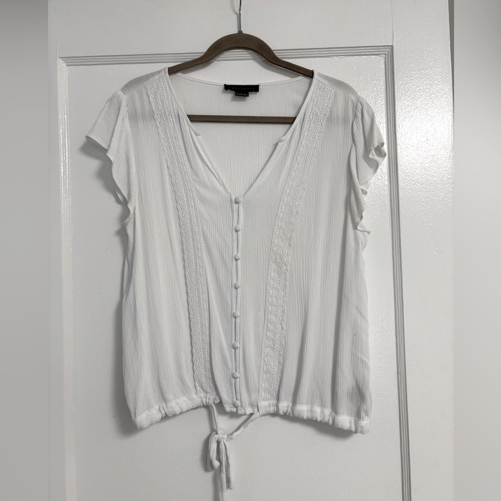 Sanctuary V-neck flutter sleeve button down elastic waist white shirt size large